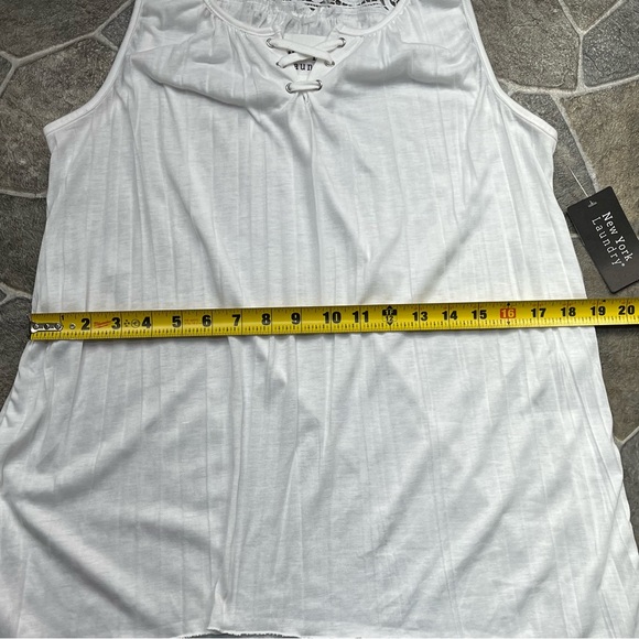 New York Laundry Accordion Pleated Tank Top - Picture 8 of 12